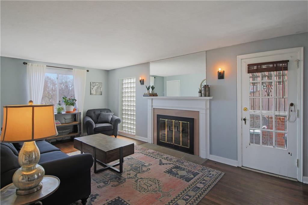 1024 Old Gate Road Pittsburgh, PA 15235 - Photo 2 of 25 Gallery Image 2