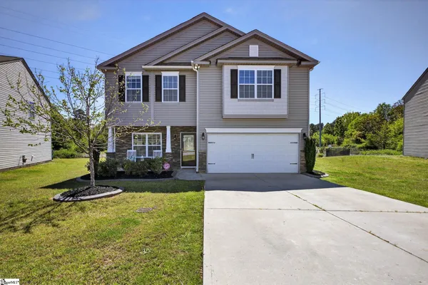 $324,900 | 208 Addlestone Circle, Fountain Inn, SC 29644