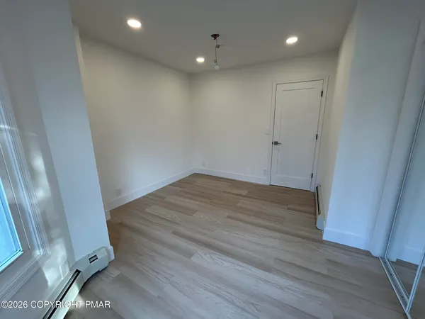 $2,500 | 175 Prospect Street, Unit 1752, East Stroudsburg, PA 18301