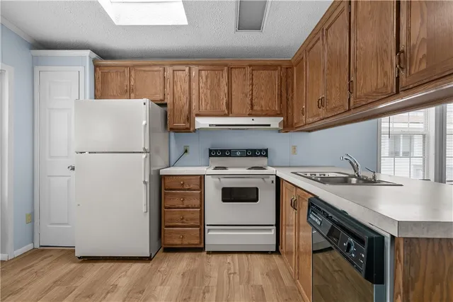 $79,900 | 841 Forest Park, Middletown, RI 02842