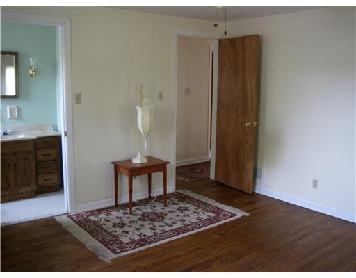 237 Arden Road Mt. Lebanon, PA 15216 - Photo 7 of 17 Master Bedroom.