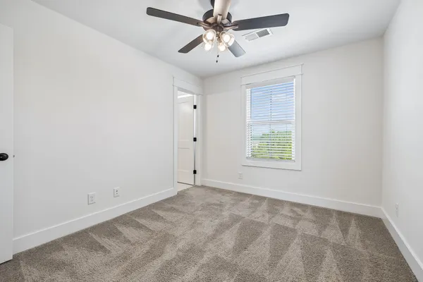 $284,900 | 41 High Street West, Unit D8, Clarksville, TN 37040