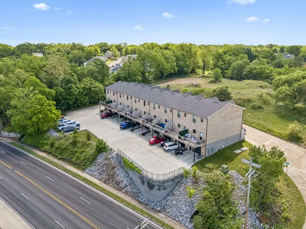 $284,900 | 41 High Street West, Unit D8, Clarksville, TN 37040