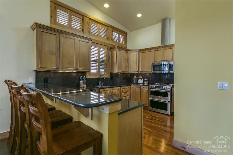 883 Southwest Blakely Road Bend, OR 97702 - Photo 5 of 24 Additional Photo