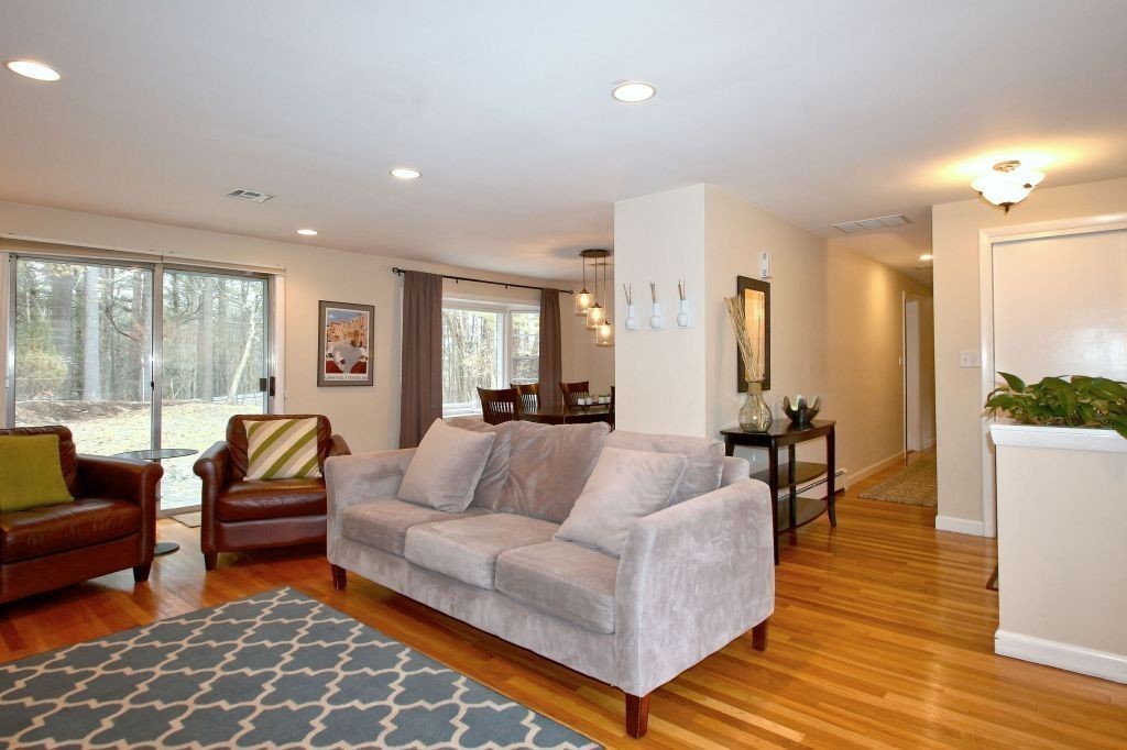 37 Rice Spring Lane Wayland, MA 01778 - Photo 8 of 28 Gallery Image 8