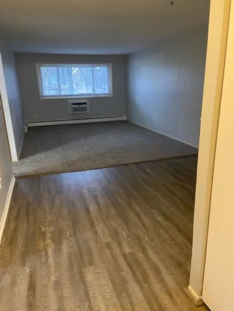 $1,600 | 8541 Lotus Avenue, Unit 711, Skokie, IL 60077