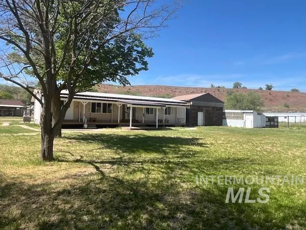 $349,900 | 4746 Highway 52, Ontario, OR 97914