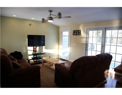 176 Angell Road Lincoln, RI 02865 - Photo 4 of 12 Den/Family/Great Room.