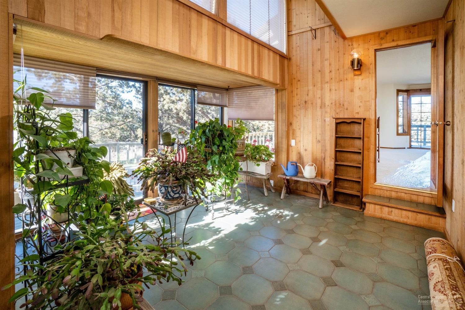 21565 Dale Road Bend, OR 97701 - Photo 7 of 23 Additional Photo