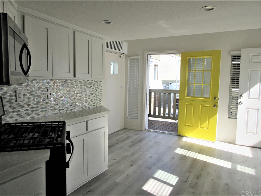 105 Sandy Drive San Clemente, CA 92672 - Photo 2 of 17 Inside