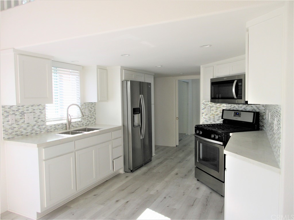 105 Sandy Drive San Clemente, CA 92672 - Photo 6 of 17