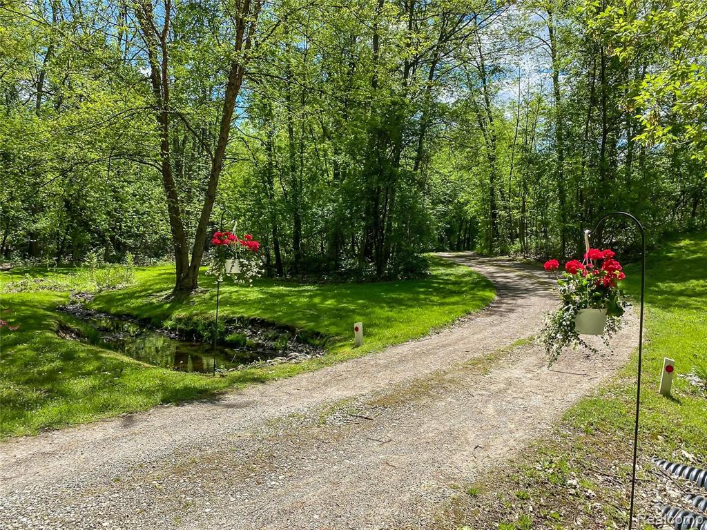 29000 Halsted Road Farmington Hills, MI 48331 - Photo 34 of 48