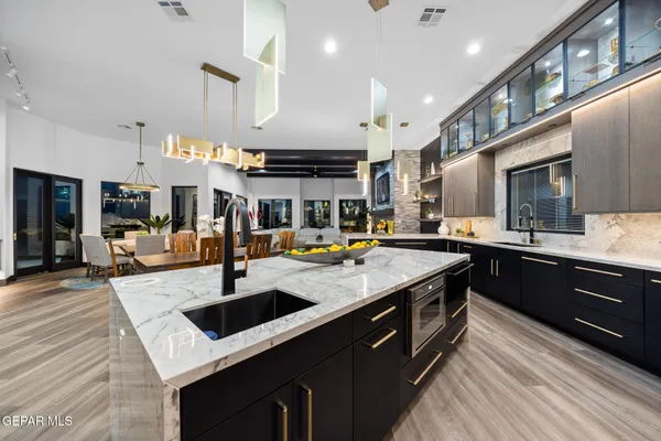 $2,500,000 | 8176 Constitution Road, Las Cruces, NM 88007
