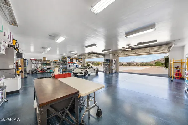 $2,500,000 | 8176 Constitution Road, Las Cruces, NM 88007