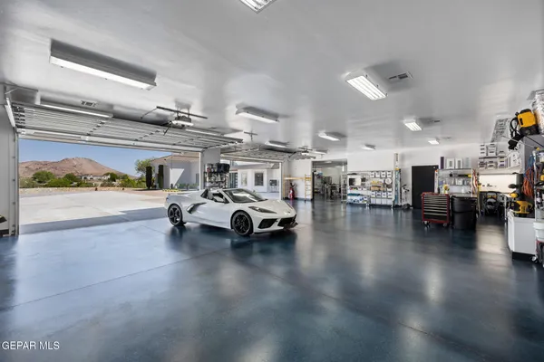 $2,500,000 | 8176 Constitution Road, Las Cruces, NM 88007