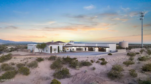 $2,500,000 | 8176 Constitution Road, Las Cruces, NM 88007