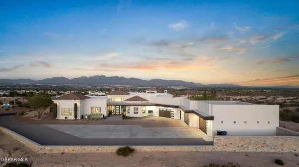 $2,500,000 | 8176 Constitution Road, Las Cruces, NM 88007