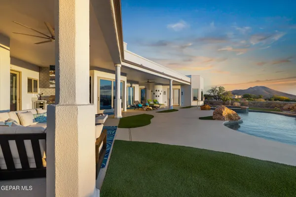 $2,500,000 | 8176 Constitution Road, Las Cruces, NM 88007