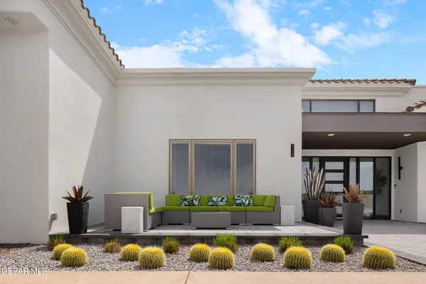 $2,500,000 | 8176 Constitution Road, Las Cruces, NM 88007