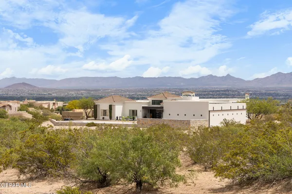 $2,500,000 | 8176 Constitution Road, Las Cruces, NM 88007