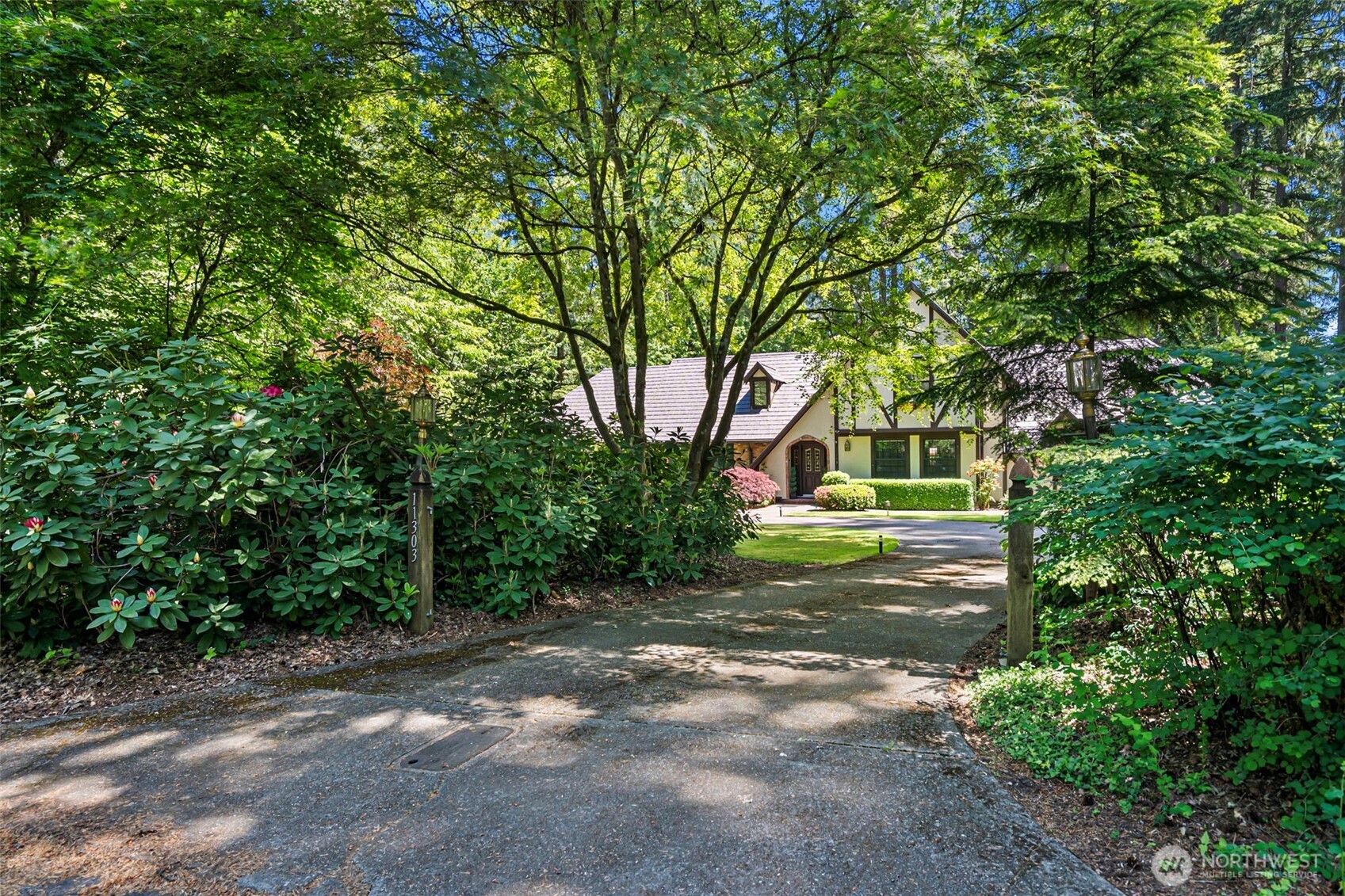 11303 Tower Road Southwest Lakewood, WA 98498 - Photo 2 of 40