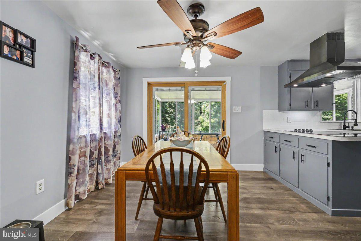 1199 Shenkel Road Pottstown, PA 19465 - Photo 27 of 38 Dining Room