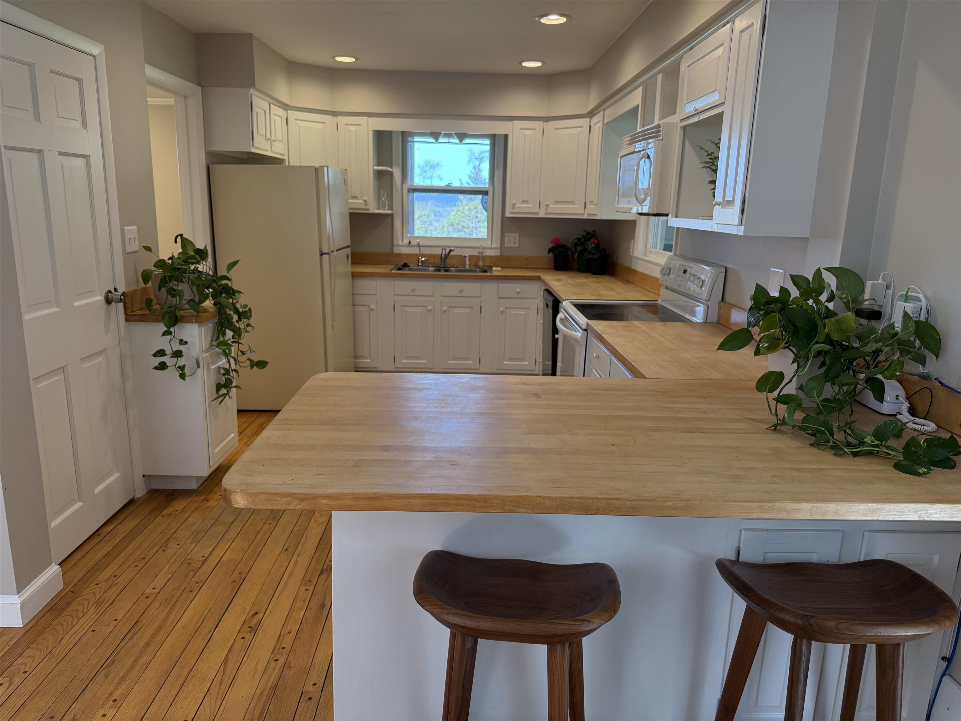 3263 Highway 30 Cornwall, VT 05753 - Photo 11 of 39