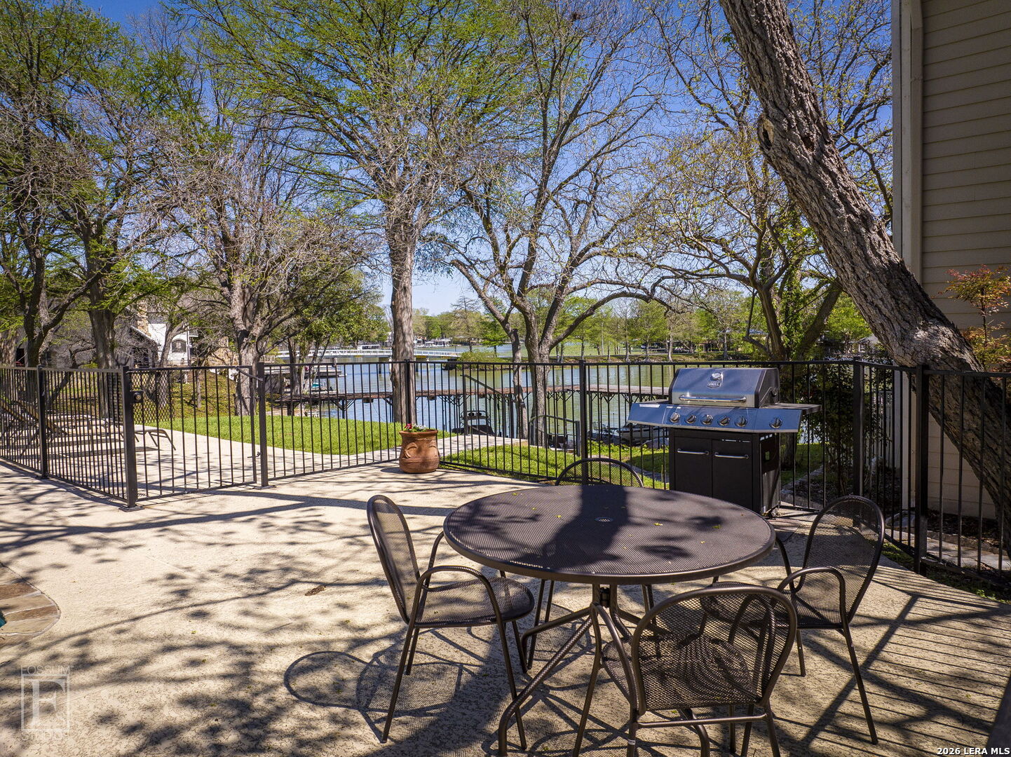 551 Terminal Loop Road, Unit B3 McQueeney, TX 78123 - Photo 8 of 18 a view of backyard with seating area and green space
