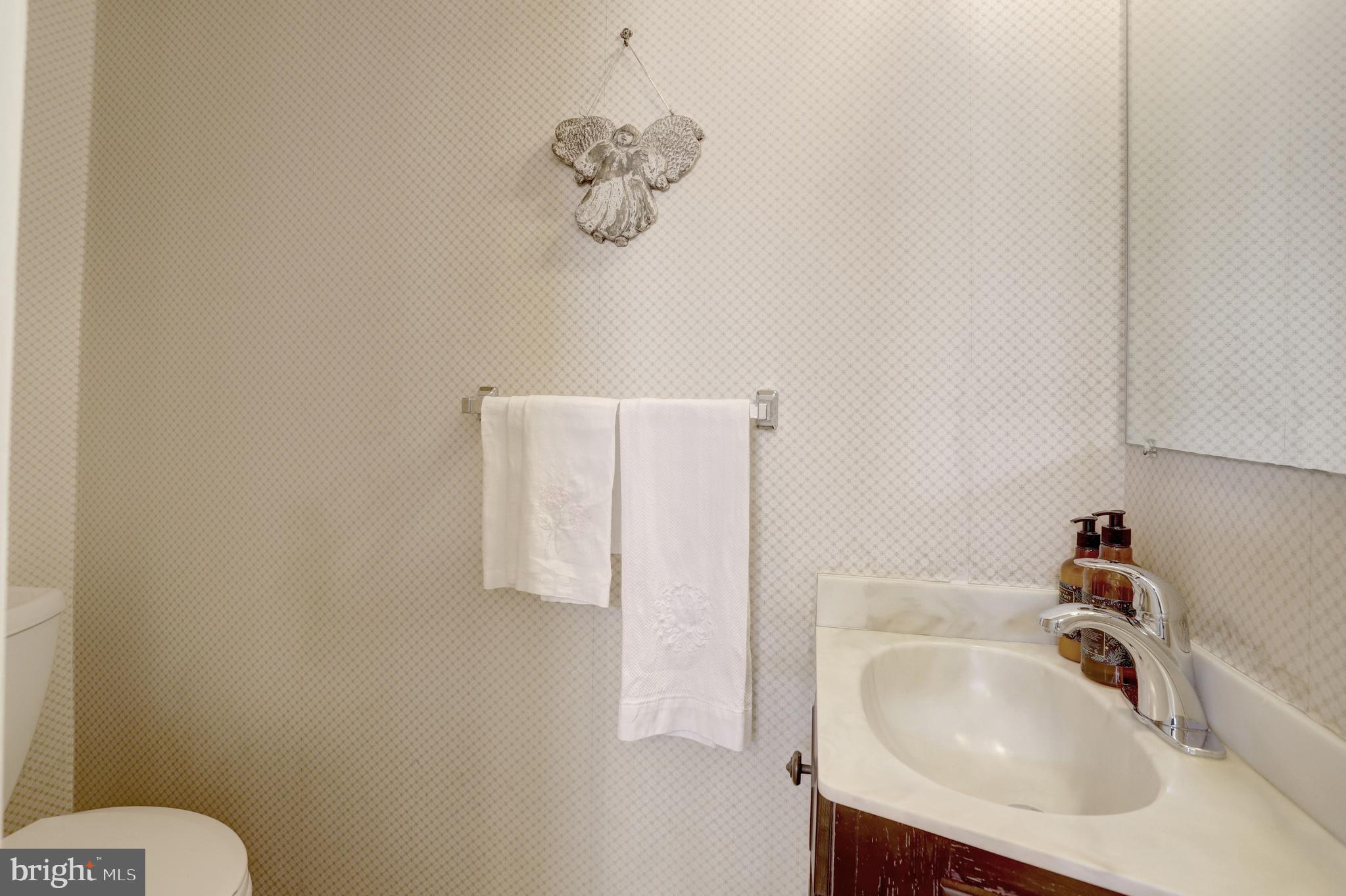 402 2nd Street Alexandria, VA 22314 - Photo 18 of 90