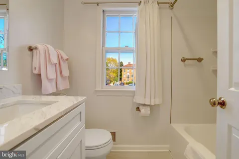 $870,000 | 402 2nd Street, Alexandria, VA 22314