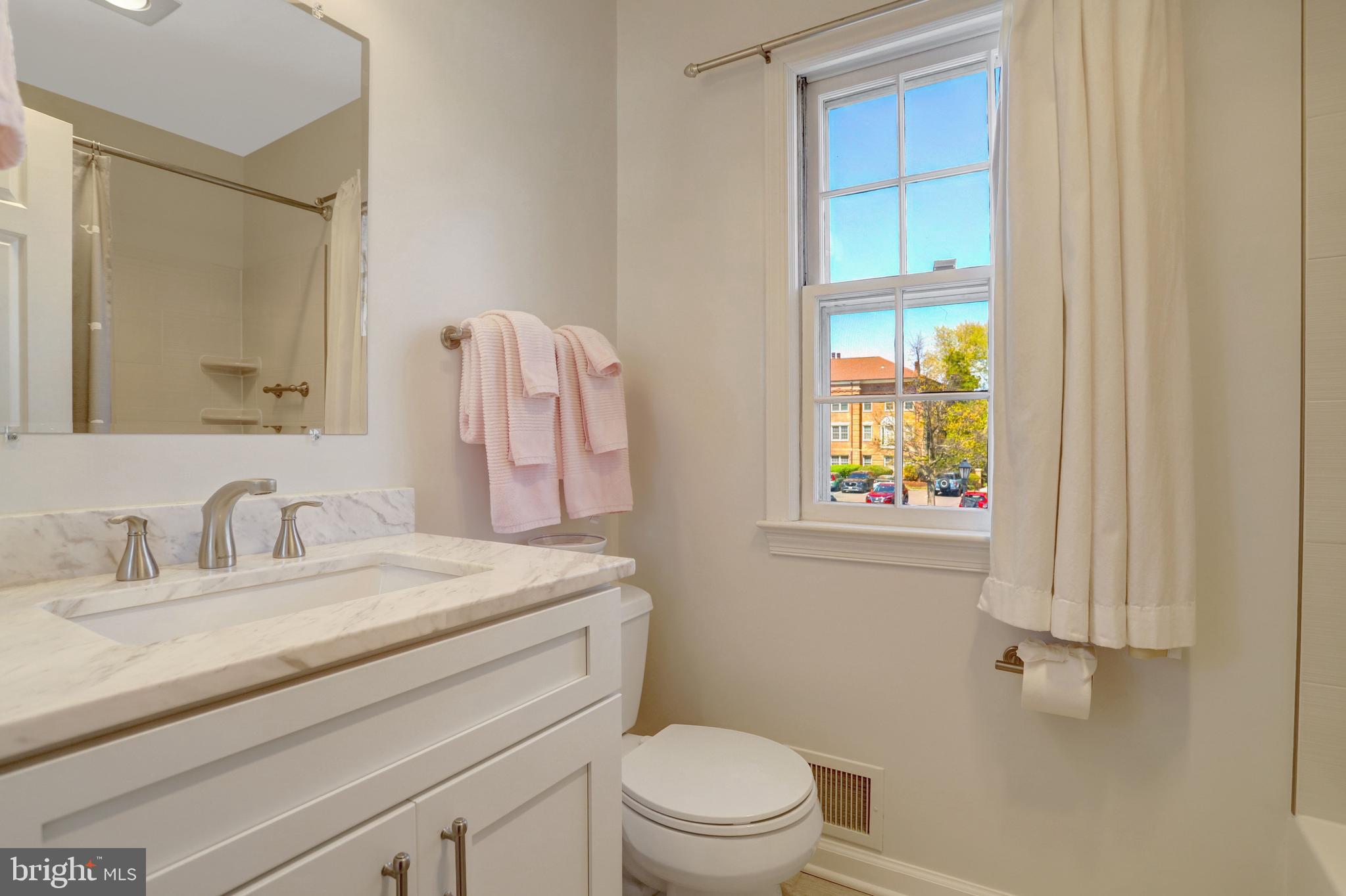 402 2nd Street Alexandria, VA 22314 - Photo 34 of 90