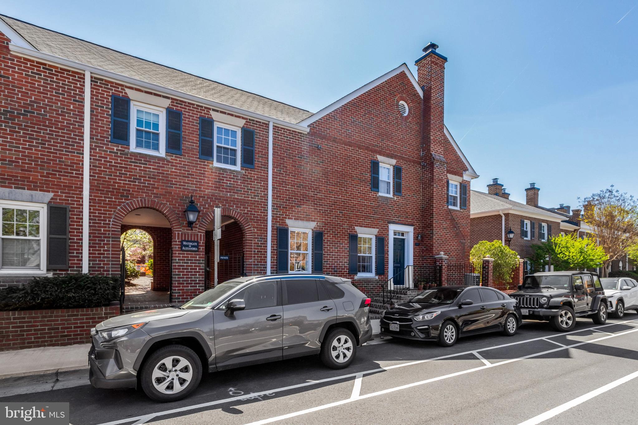 402 2nd Street Alexandria, VA 22314 - Photo 36 of 90 Park on street or in garage