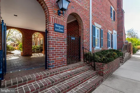 $870,000 | 402 2nd Street, Alexandria, VA 22314