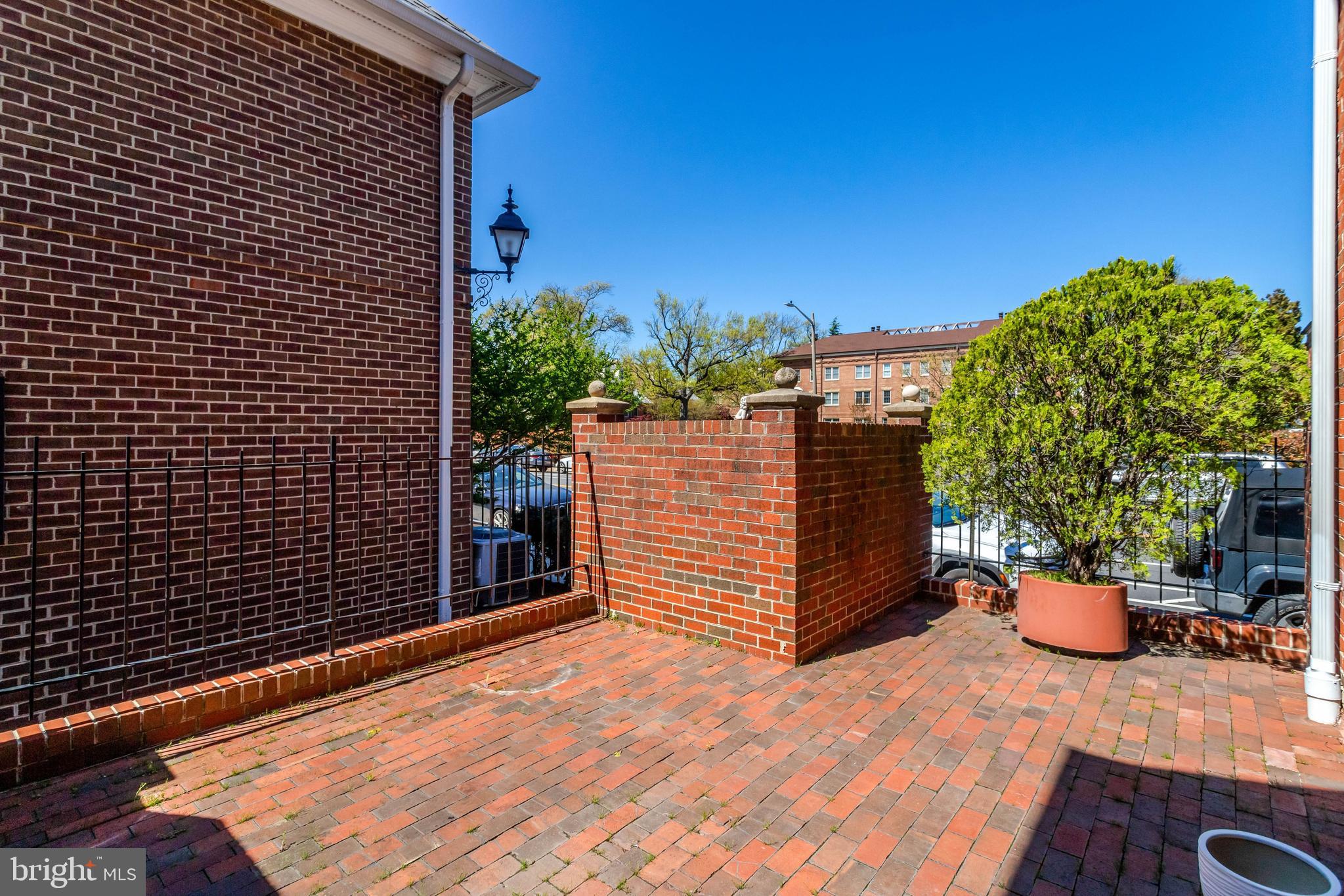 402 2nd Street Alexandria, VA 22314 - Photo 46 of 90 Perfect patio for entertaining or relaxation
