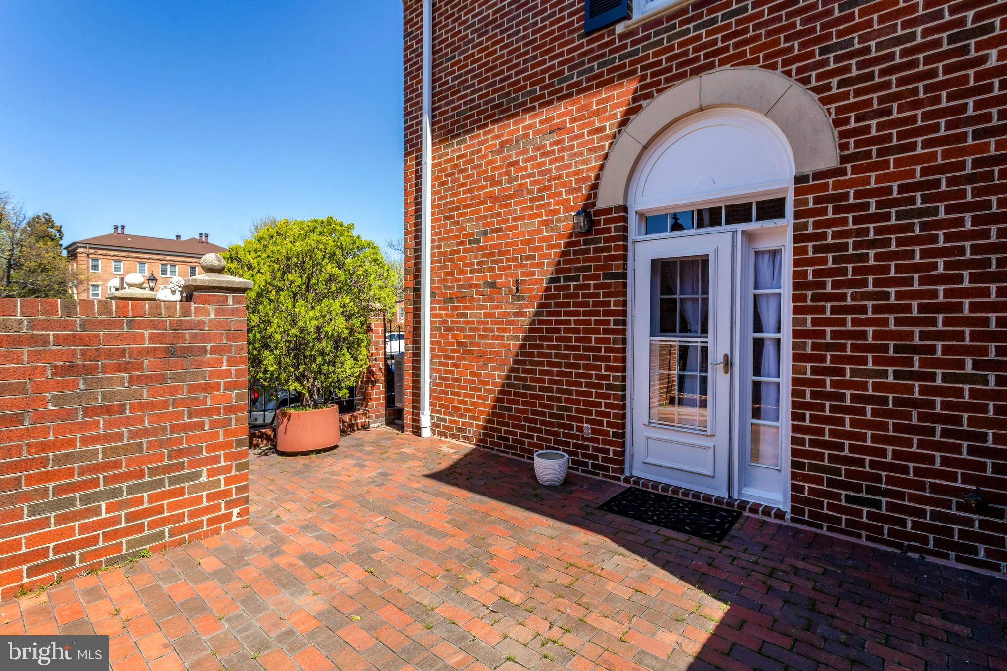 402 2nd Street Alexandria, VA 22314 - Photo 47 of 90