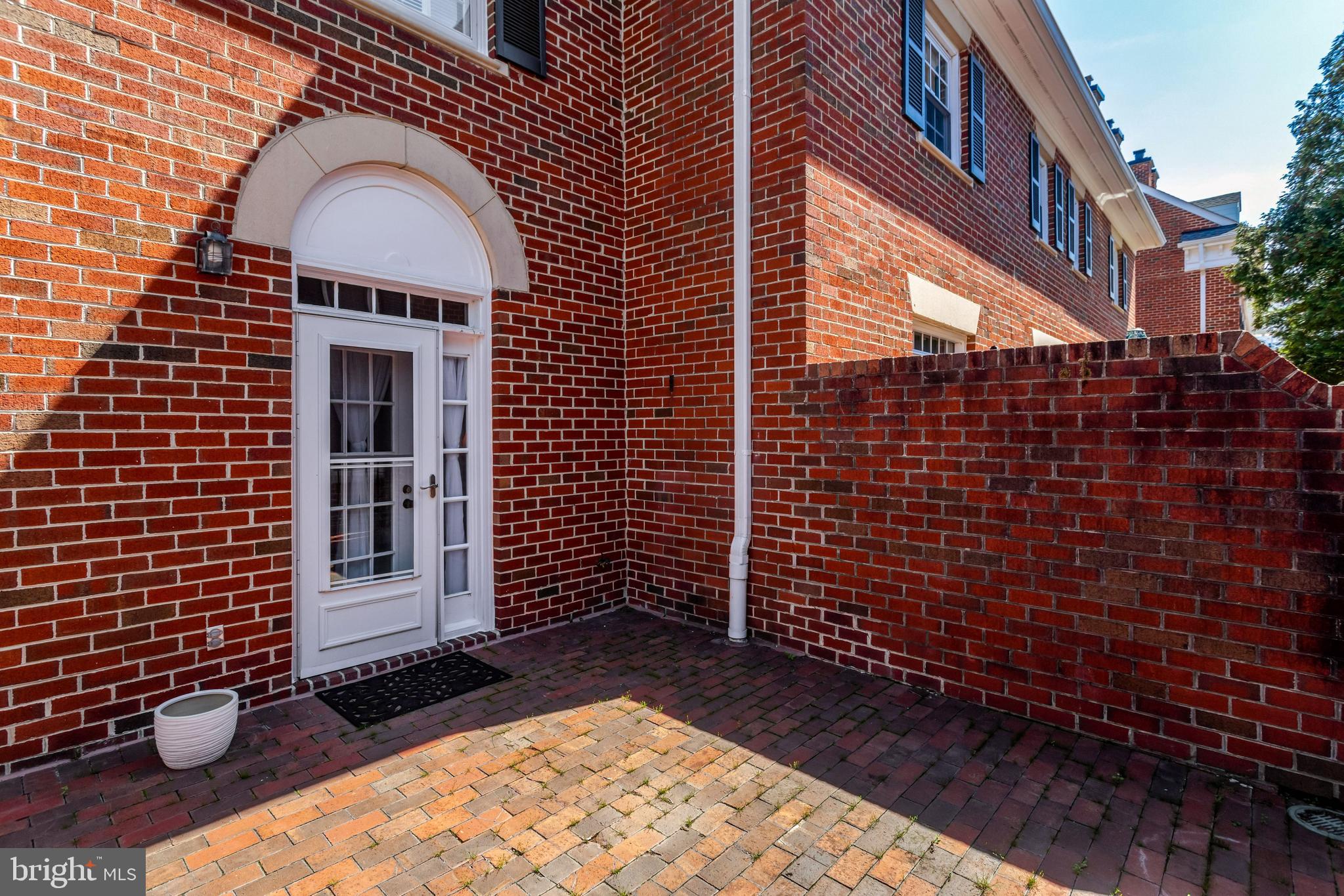 402 2nd Street Alexandria, VA 22314 - Photo 48 of 90