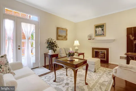 $870,000 | 402 2nd Street, Alexandria, VA 22314