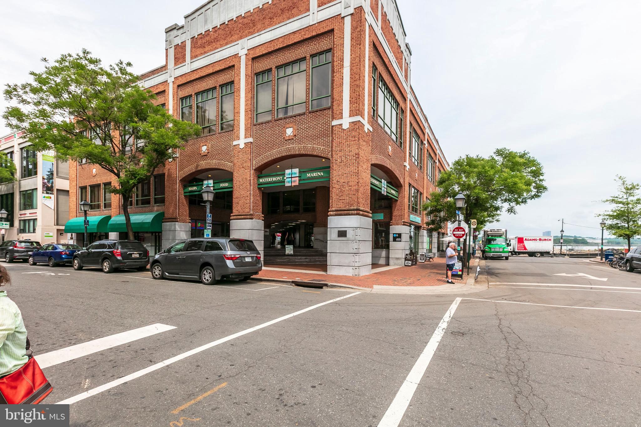 402 2nd Street Alexandria, VA 22314 - Photo 75 of 90