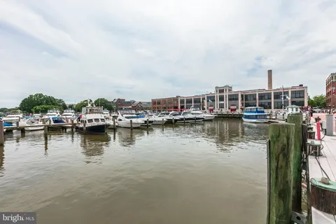 $870,000 | 402 2nd Street, Alexandria, VA 22314