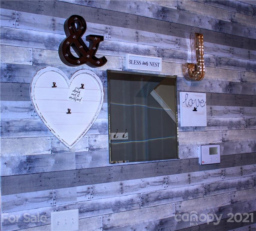 2807 Yurman Road Charlotte, NC 28214 - Photo 6 of 35 Gallery Image 6