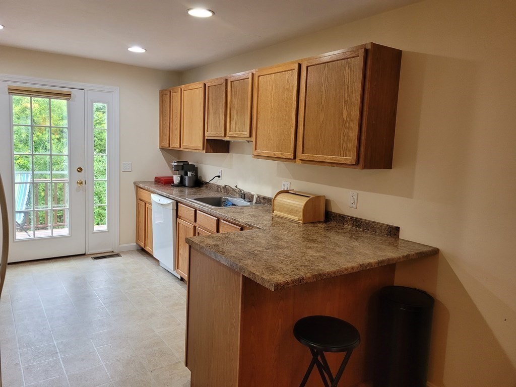 36 Carleton Street, Unit 36 Wareham, MA 02558 - Photo 5 of 20 Gallery Image 5