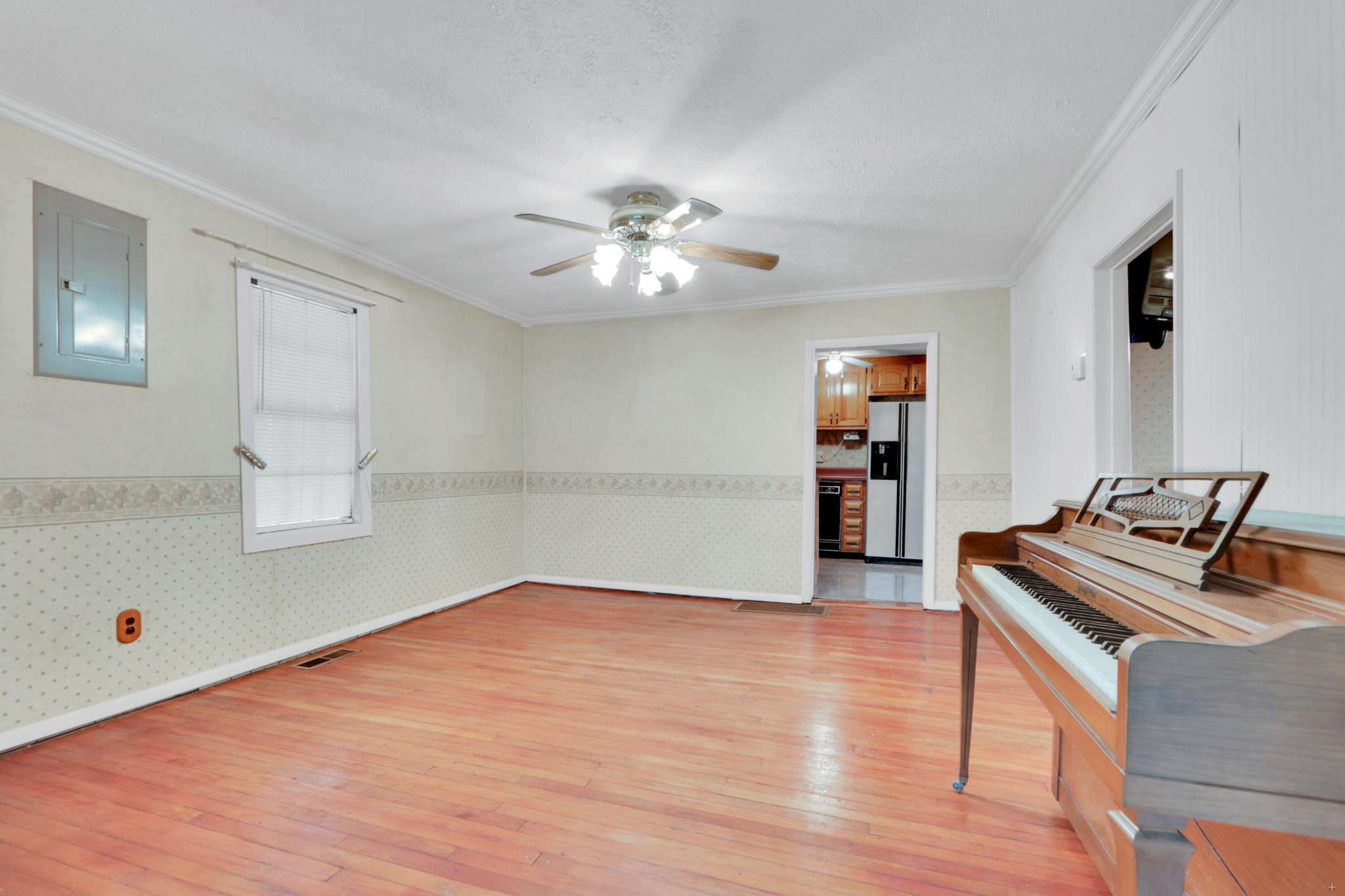 212 Buffalo Road Oneida, TN 37841 - Photo 5 of 27 Gallery Image 5