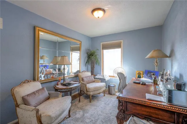 $309,900 | 305 Southwest Marion Lane, Lee's Summit, MO 64081