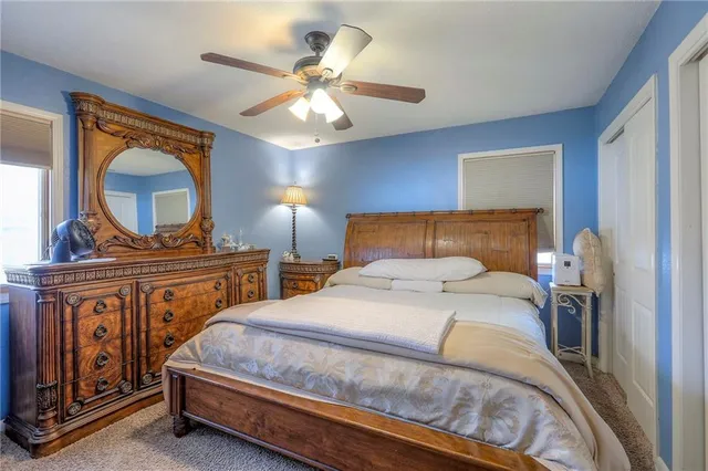 $309,900 | 305 Southwest Marion Lane, Lee's Summit, MO 64081