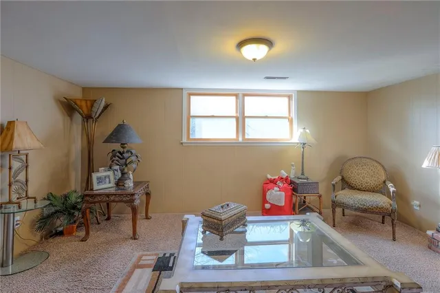 $309,900 | 305 Southwest Marion Lane, Lee's Summit, MO 64081