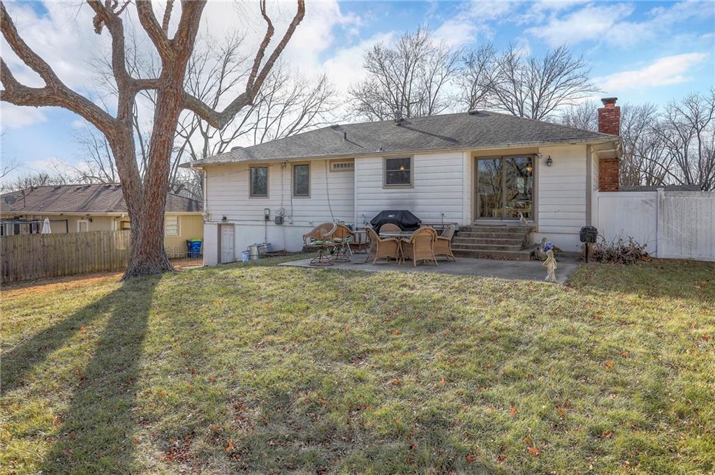 305 Southwest Marion Lane Lee's Summit, MO 64081 - Photo 34 of 37