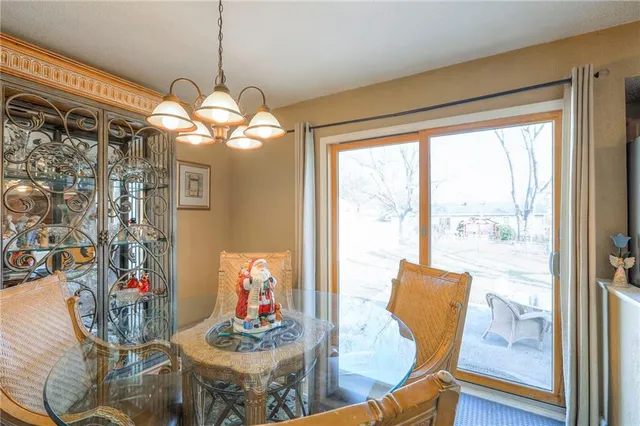 $309,900 | 305 Southwest Marion Lane, Lee's Summit, MO 64081