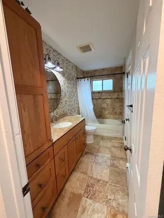 $3,400 | 740 Church Street, Bohemia, NY 11716