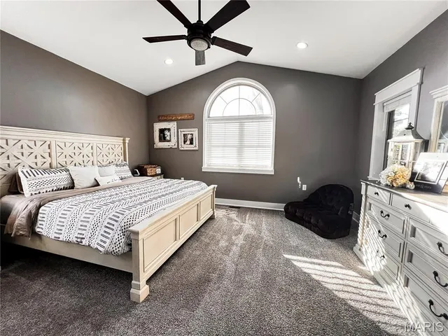 $625,000 | 2076 Wisher Road, Patoka, IL 62875