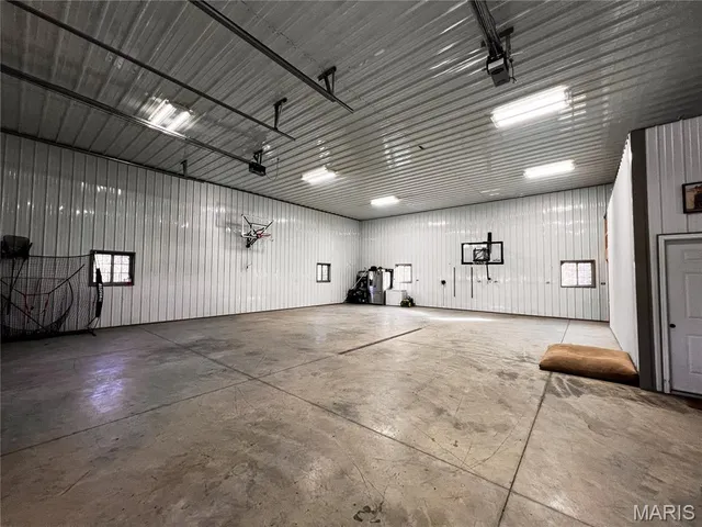 $625,000 | 2076 Wisher Road, Patoka, IL 62875